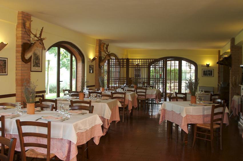 Agriturismo Collepina 阿米里亚 外观 照片