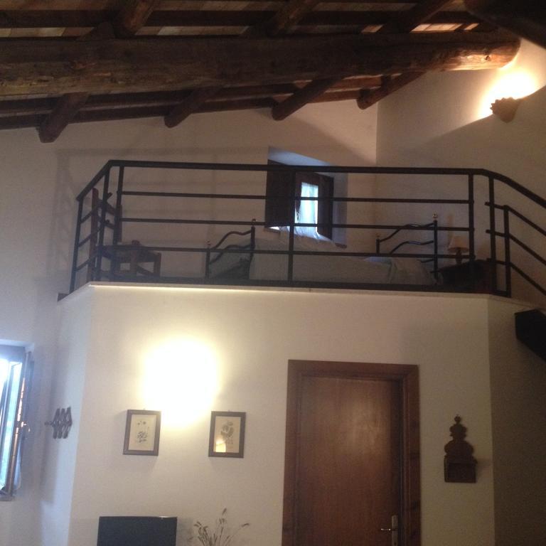 Agriturismo Collepina 阿米里亚 外观 照片